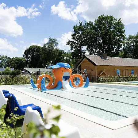 Chalet With Airco Near Efteling Kaatsheuvel